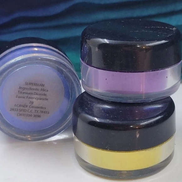 Icandi cosmetics eye shadow - Picture 1 of 4